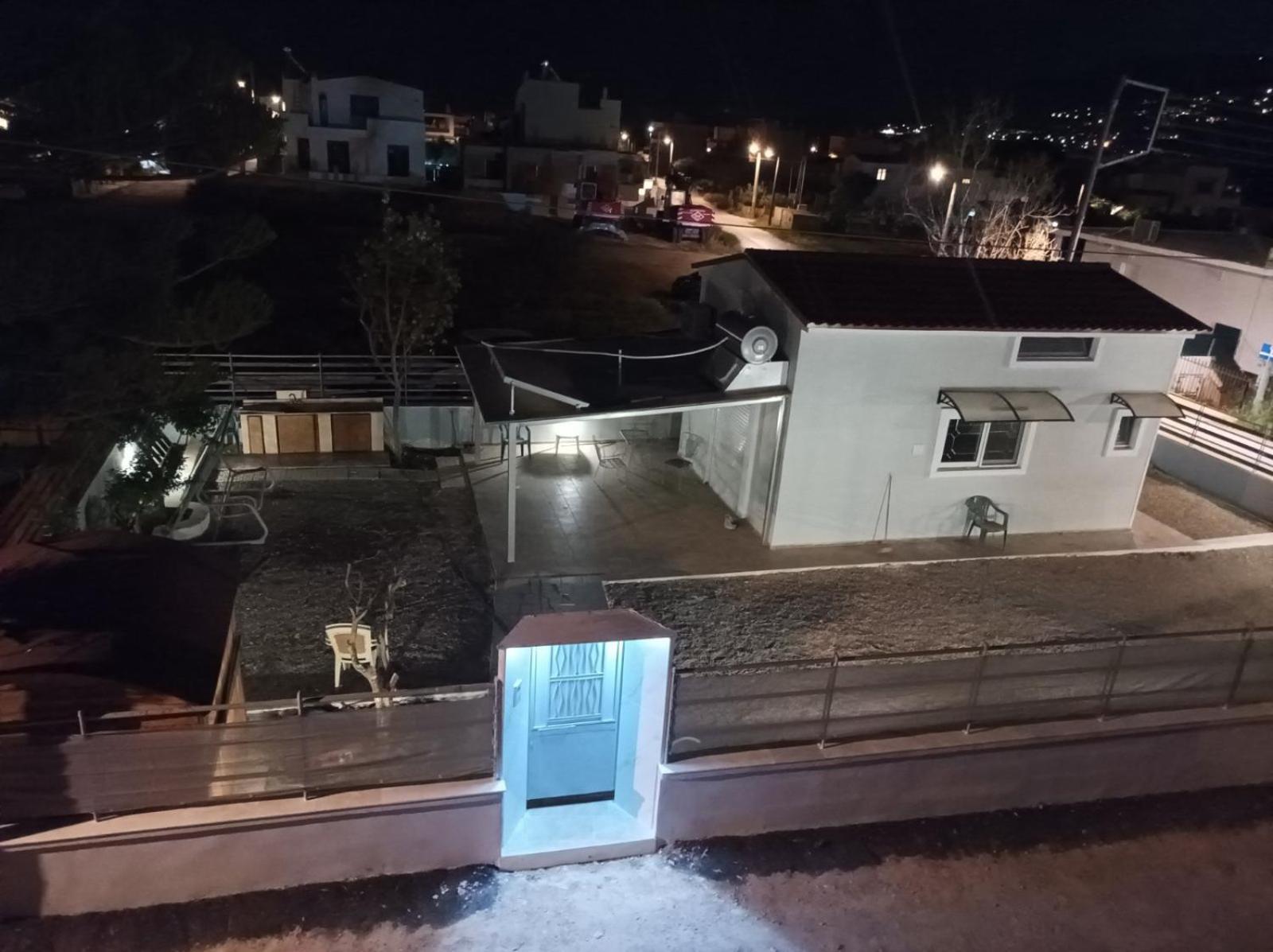 Вилла Filio'S Loft Near Airport Луца Экстерьер фото