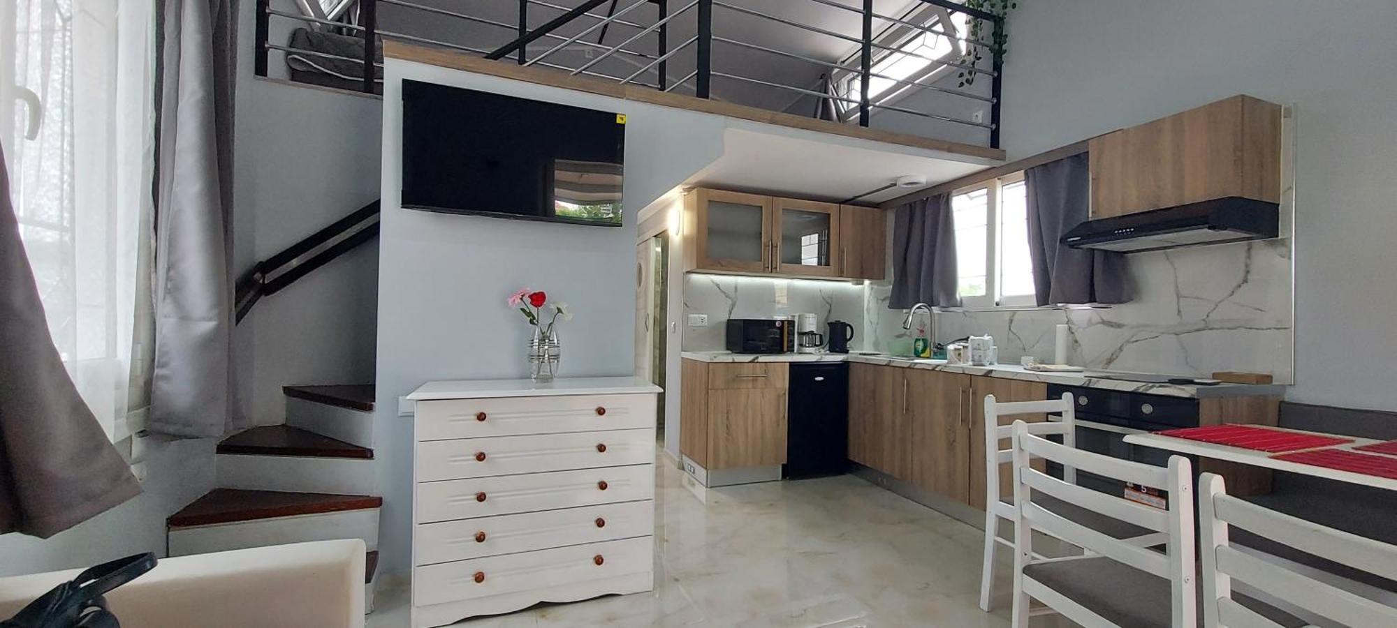 Вилла Filio'S Loft Near Airport Луца Экстерьер фото