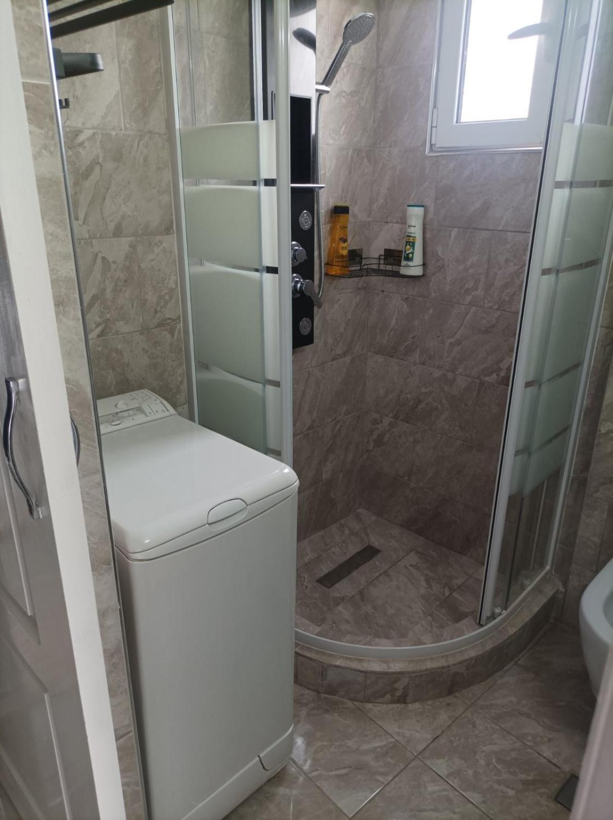 Вилла Filio'S Loft Near Airport Луца Экстерьер фото